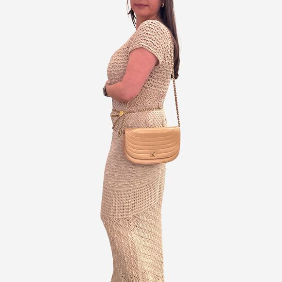 Authentic Vintage Beige Lambskin Chanel Halfmoon w 24k gold plated hardware - Picture 15 of 16